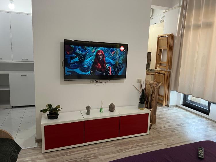 De vânzare garsonieră Mamaia Central – locație excelentă, complet utilată  - 2