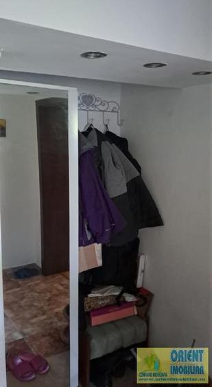 Tomis 3, de vanzare 2 camere, etaj 3, gaze, mobilat - 12