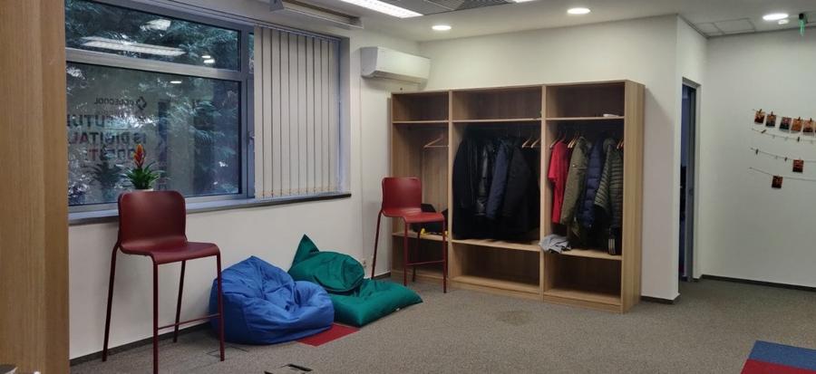 Cladire de birouri de vanzare Semilunei 4-6 - 48