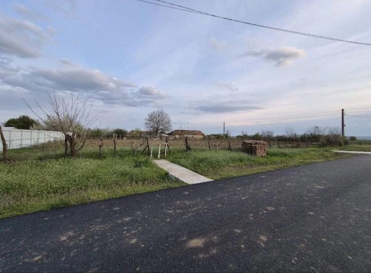 Teren intravilan 2060 mp - 1