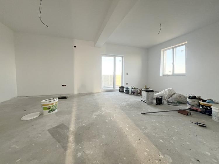 Duplex, 130mp utili, 250mp teren, 4 Camere, Constructie Noua -  Giarmata - 1