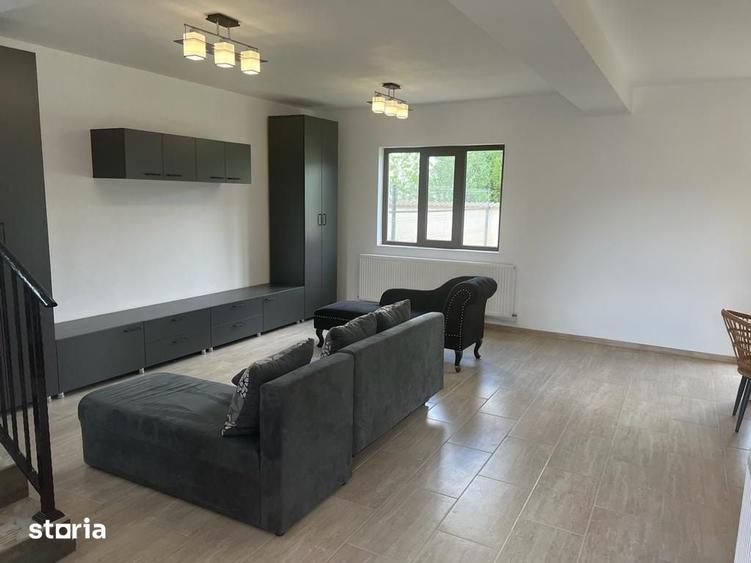 Casă cu 4 camere cu Teren 250 Mp în Ulmi