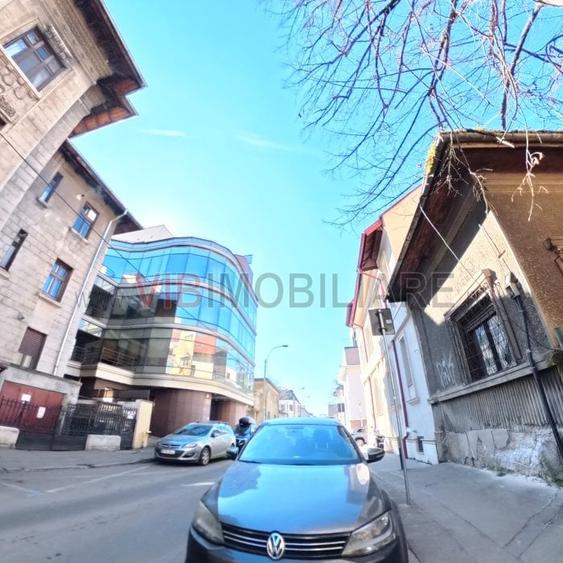 Romana - Victoriei - Str Grigore Alexandrescu - 2 camere cu centrala proprie - 10