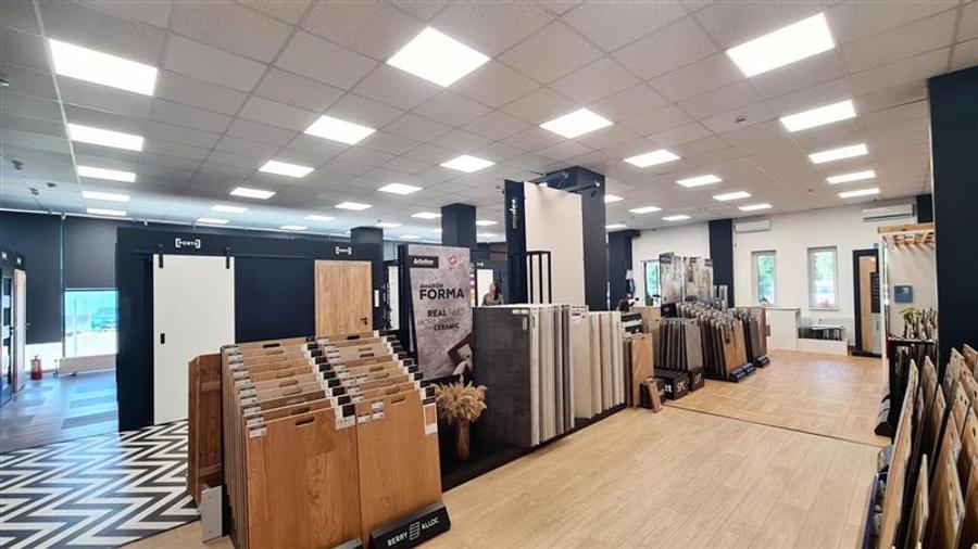 Spațiu comercial, de 655 mp, în Șagului