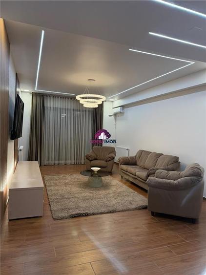 Apartament cu 3 camere decomandat în Pipera