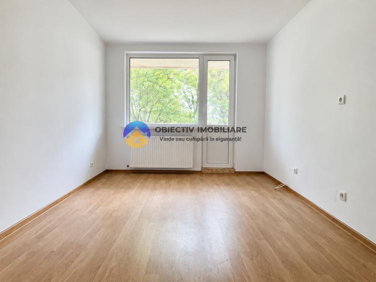 Apartament cu 2 camere decomandat în Precista