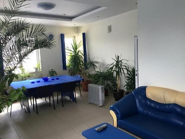 Inchiriez Vila/Cladire cu Parcare, Garaje si Curte Interioara - Ideal Birouri - 9