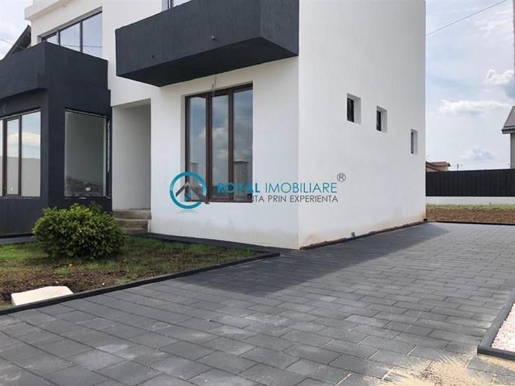 Royal Imobiliare - Vanzari Vile zona Albert - 1