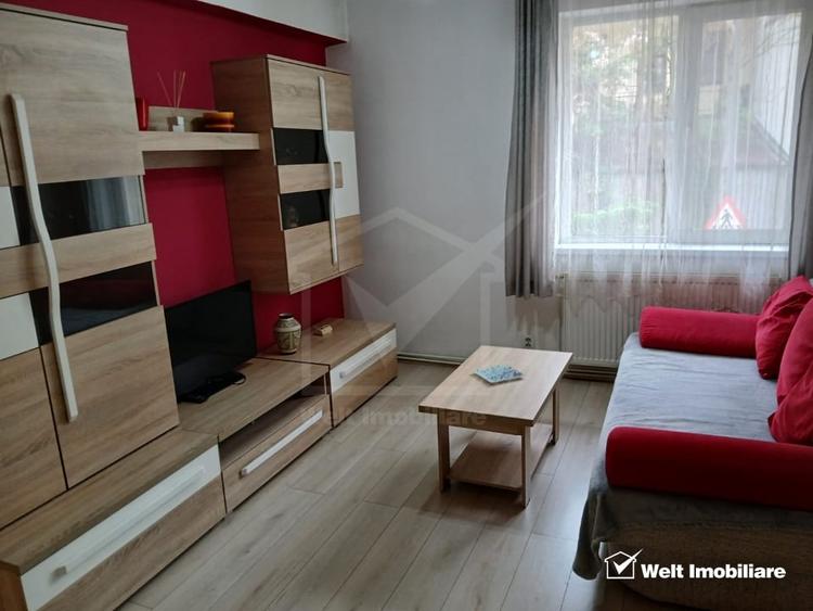 Apartament cu 3 camere, situat in Centru, pe strada Andrei Șaguna, la etajul 1 - 1