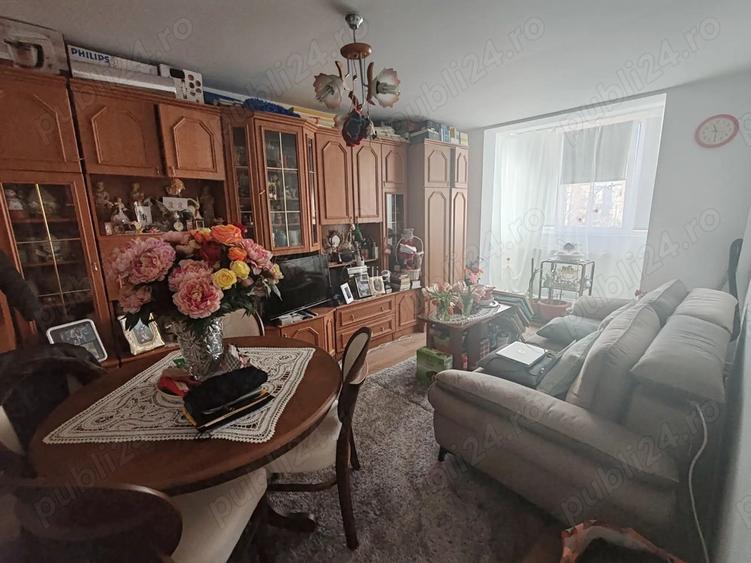 Apartament 4 camere de vanzare zona Favorit