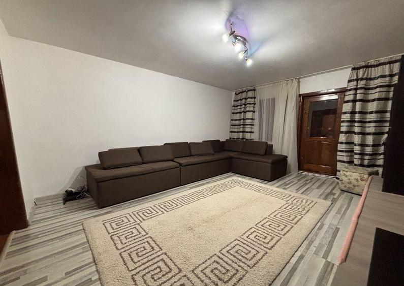 De inchiriat Apartament 3 camere, 85 mp, partial mobilat - 15