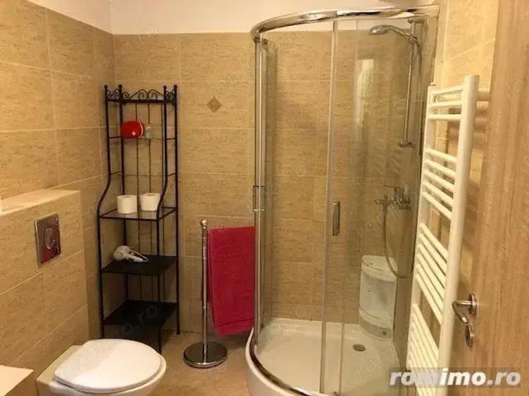 1 camera situat in Piata 700 - 2