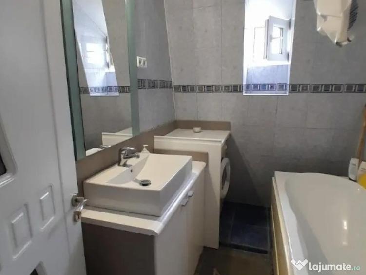 Apartament cu 3 camere Zona Zamca - 2