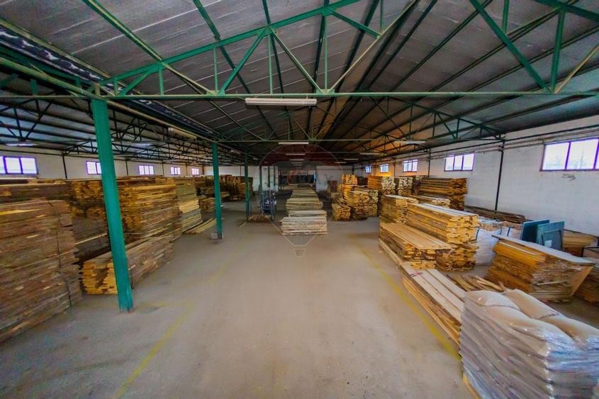 DE VANZARE spațiu industrial de mari dimensiuni - 16