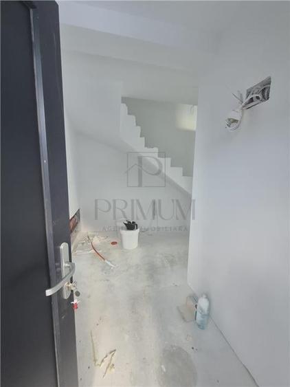 Duplex superb cu 4 dormitoare - teren 330 mp - locatie foarte buna - 21