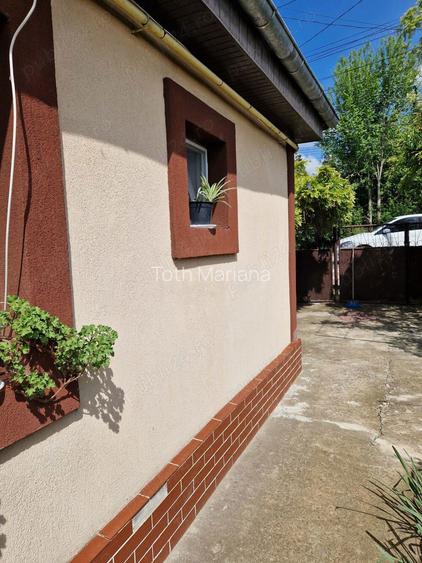 Vand imobil compus din casa de locuit cu anexe gospodare?ti ?i teren aferent, situat in ora? Faurei Vand imobil compus din casa de locuit cu anexe gospodare?ti ?i teren aferent, situat in ora? Faurei