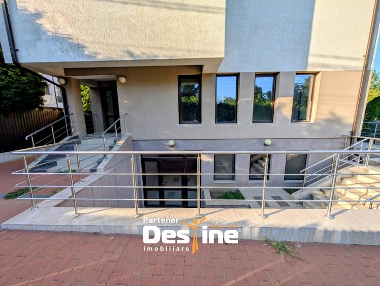 Chirie Spatiu comercial pentru birouri 65 mp utili utilitati separate, la strada - 8