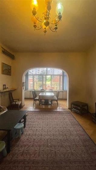 Calea Calarasilor, apartament burghez in vila - 1