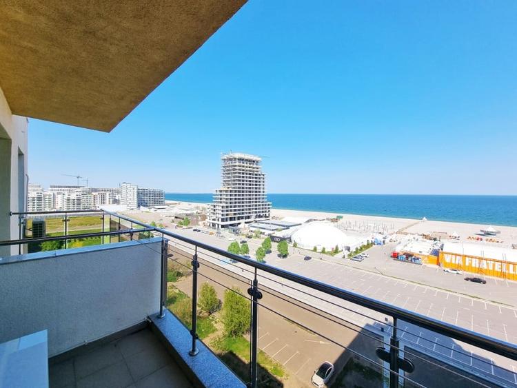 Apartament cu priveliste frontala la mare in zona Cluburilor - 1