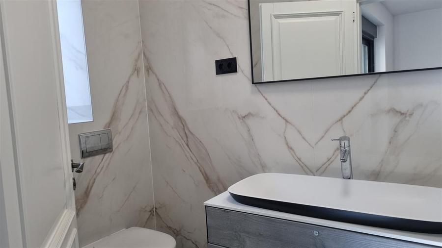 Vila - Bloc modern de 11 camere zona Centrul Civic , Onix - 27