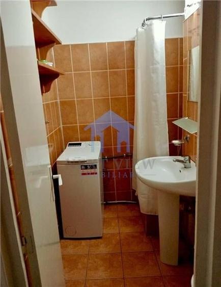 Garsoniera, Ultracentral - 5