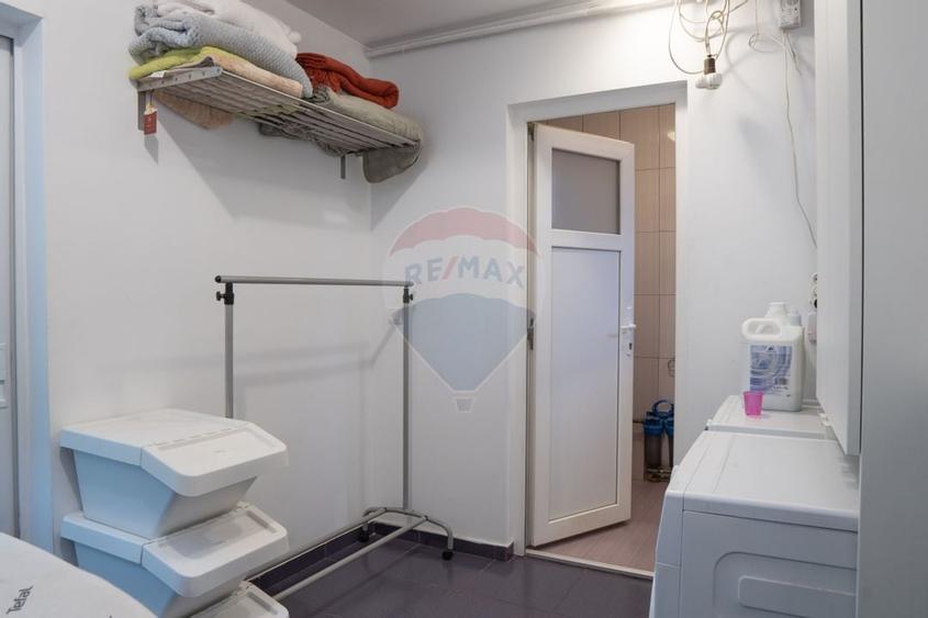 DE VANZARE Reședință Premium cu Piscină și Teren Generos – Sat Roșu - 42