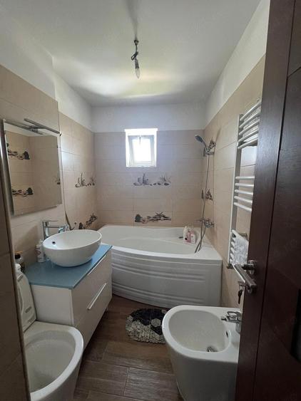Apartament 3 camere decomandat Turceni - 1