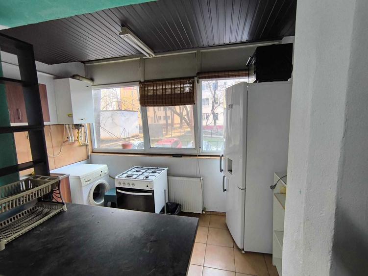 Garsoniera modesta la 7 min de metru Aparatorii Patriei - 5