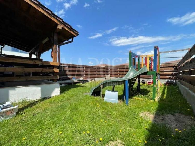 Casa 3 camere de vanzare in Floresti - 1