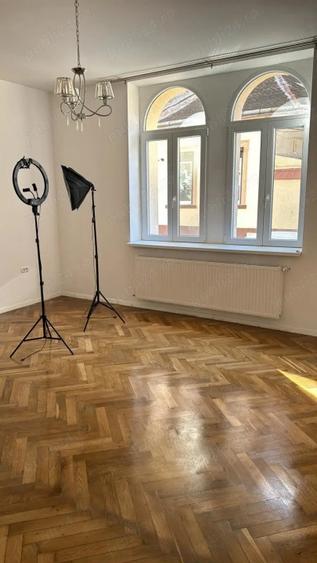 Apartament 4 camere, decomandate, zona Patria - 1