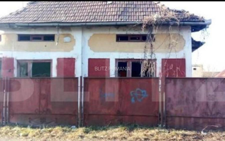 CASA VECHE DEMOLABILA IN UNGHENI