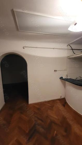 Vand Piata ROMANA , bulevardul DACIA - 4