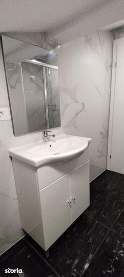 BLOC CU LIFT, MANSARDA DE INCHIRIAT, PARCARE INCLUSA - 4