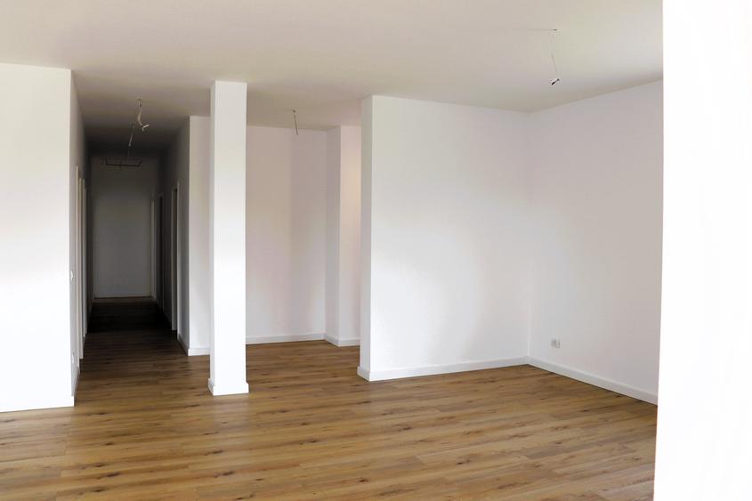 Casă cu 4 camere cu Teren 350 Mp în Nord