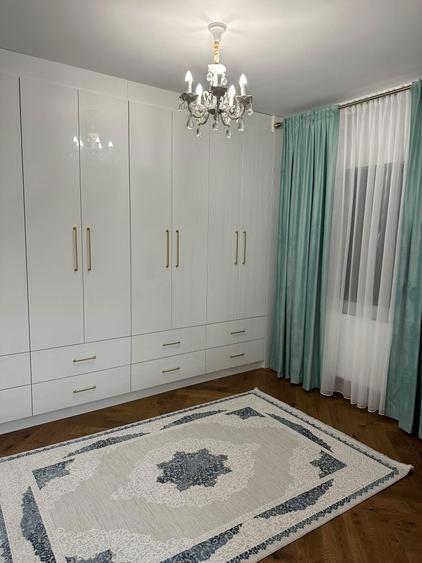 De vanzare apartament 3 camere - 5