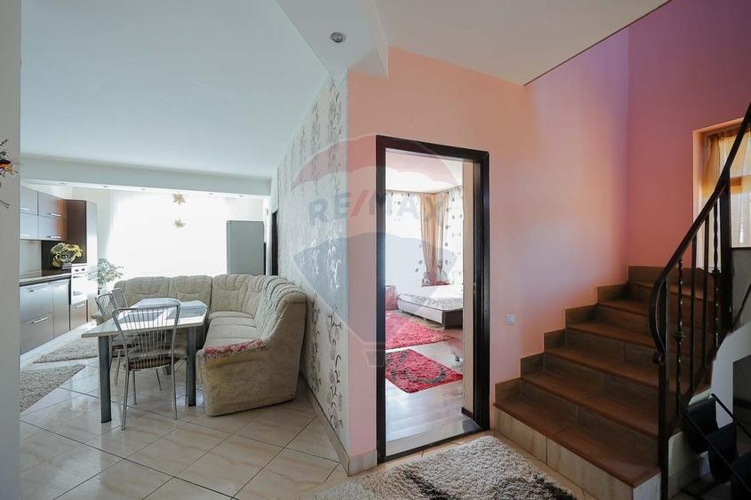 De vanzare casa cu 3 camere si teren 950 mp in Mihai Bravu - 10