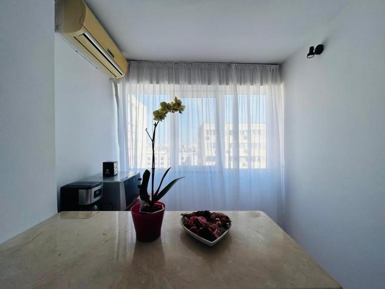 Garsoniera 32mp- metrou Favorit la 4minute - 3