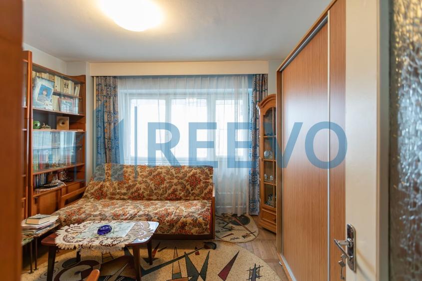 Apartament 4 camere, et. 1, str. 9 Mai, Bacău - 23