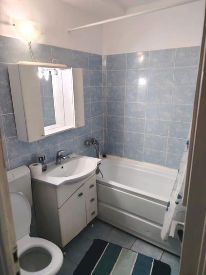 Vand Apartament 2 camere, centrul Civic 2 - 6