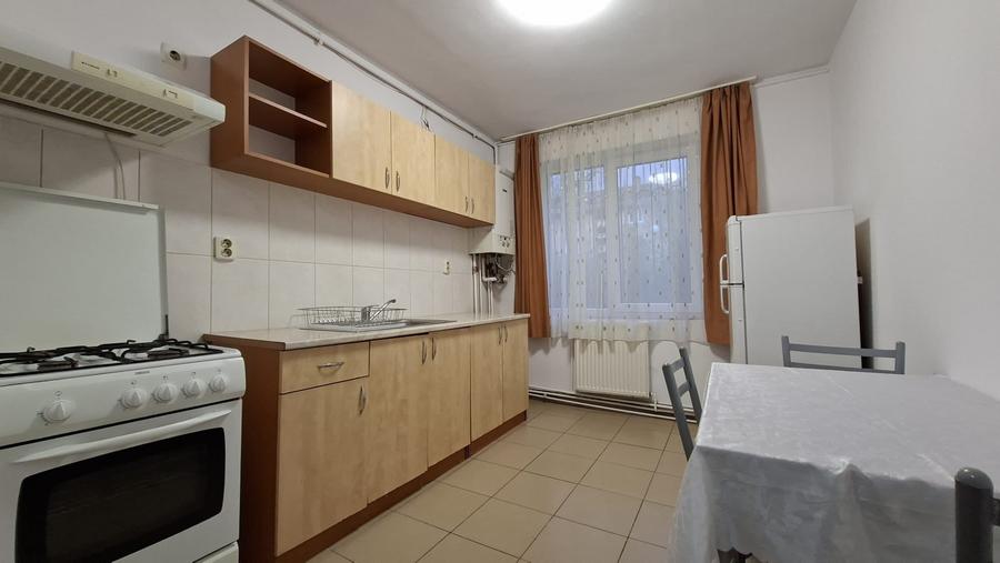De vanzare apartament 2 cam, Tg. Mures, 7 Noiembrie Zona UMF - 6