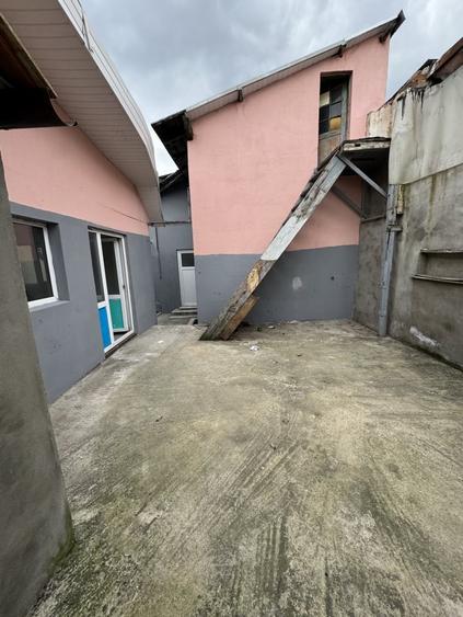 Casă individuală cu 4 camere în B-dul București - 12