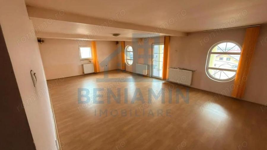 Vila P+2 Alexandru Cel Bun cu doua etaje si curte proprie - 5