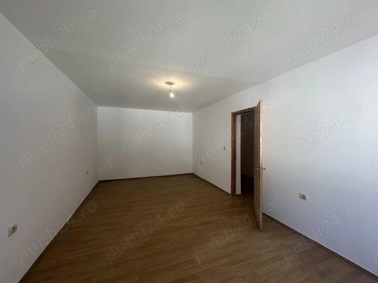 Apartament cu 2 camere nedecomandat în Mihai Bravu
