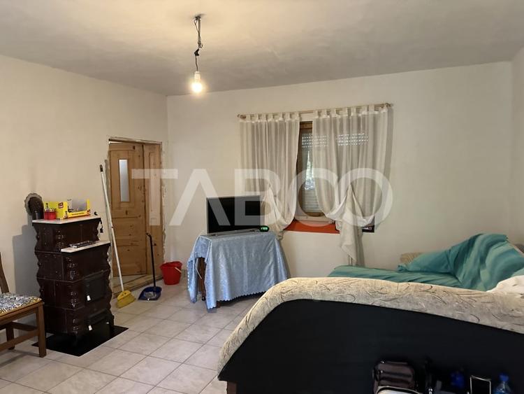 Casa 3 camere 5335 teren liber garaj si anexe  in Sinca Veche - 9