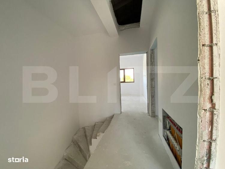 Duplex 5 camere, 130 mp utili teren 250 mp, separat prin camera tehnic - 2