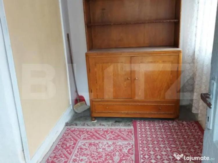 Casa individuala, 76 mp, 231mp teren Central Targoviste - 2