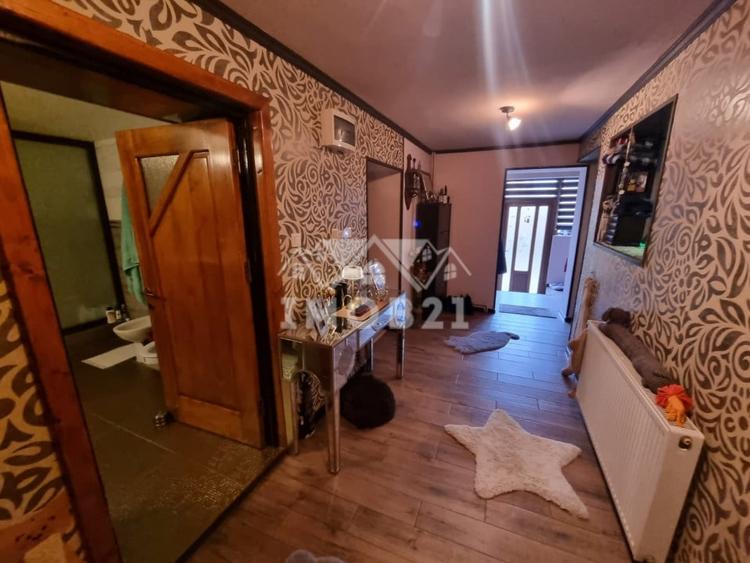 Vanzare Casa-vila 7 camere si teren 1250mp in Puchenii Mosneni-Prahova - 9