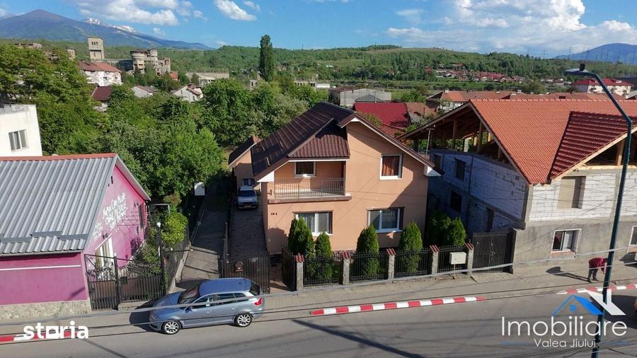 Casa - Petrila | 125 mp | La intrarea in oras | Strada principala - 3