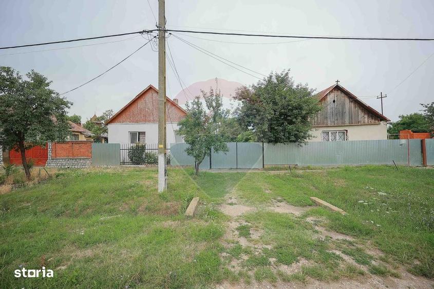 De vanzare casa cu 3 camere si teren 3205 mp in Sannicolau Roman - 7
