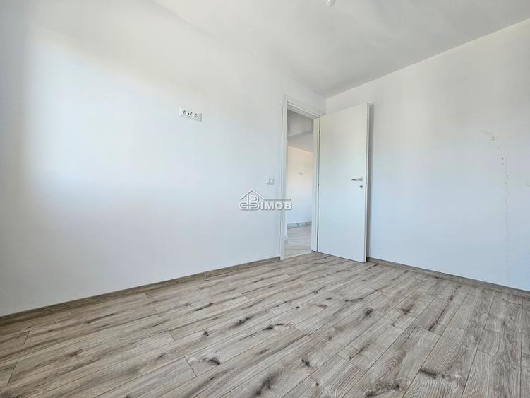 Vanzare studio langa Scoala Gimnaziala „Mihai Viteazul„ – micro IX - 5